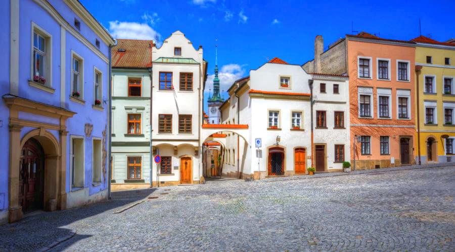 Naše služby pronájmu automobilů nabízejí rozmanitý výběr vozidel v Olomouci.
